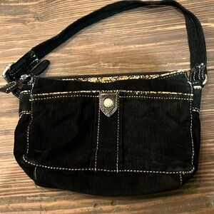 Fossil shoulder bag - black with floral inside pattern